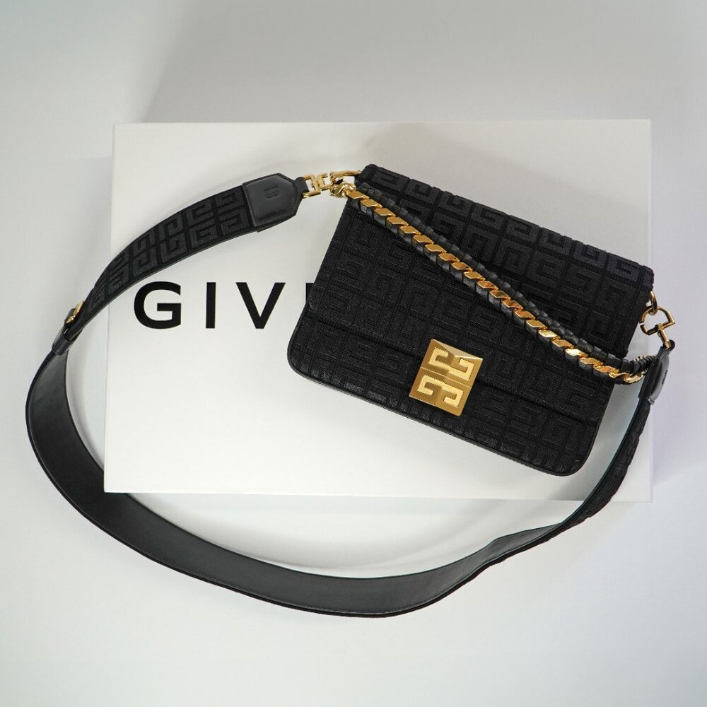 Givenchy Medium 4G Bag in 4G Embroidered Canvas with Chain - Picture 5 of 14